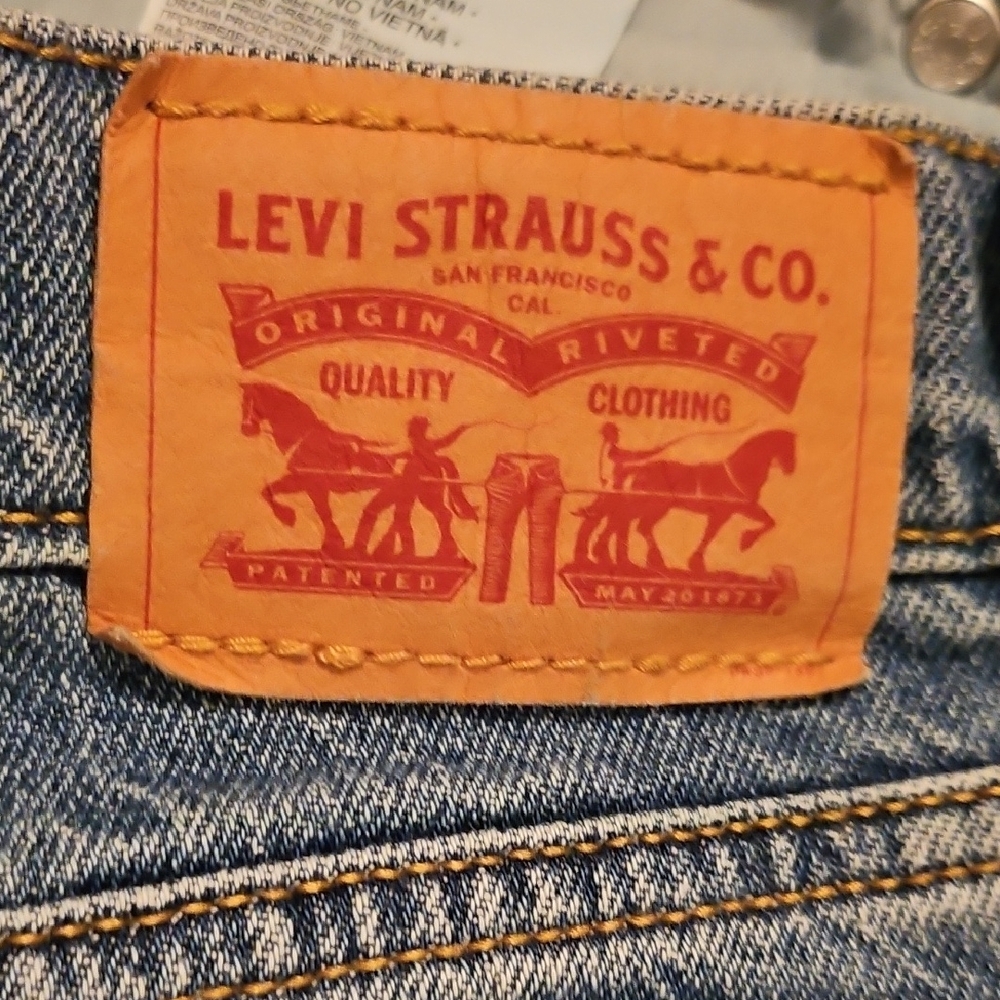 Levi's Wide Leg -Wide Cuff Cropped Jeans - Classic Denim  Size 10 R - Picture 4 of 8